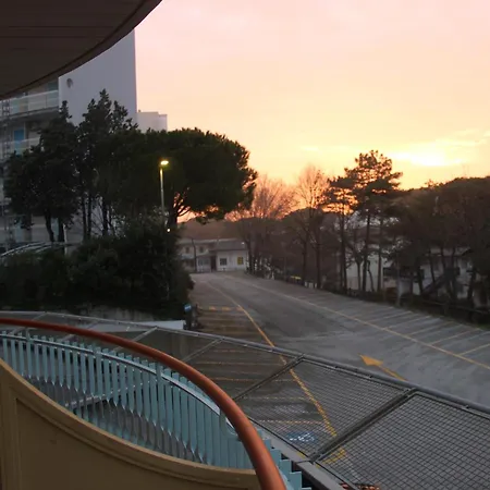 La Torre Pool&parking * Λινιάνο Σαμπιαντόρο