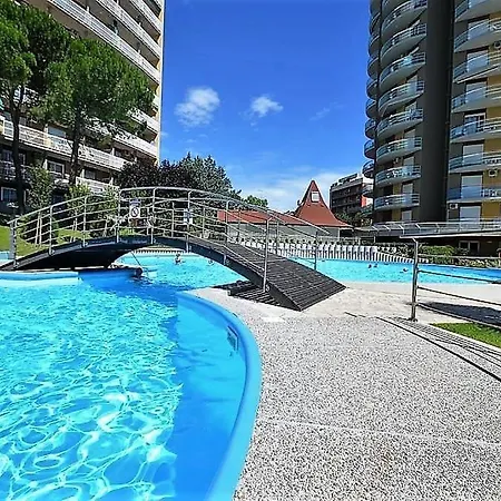 La Torre Pool&parking Διαμέρισμα *